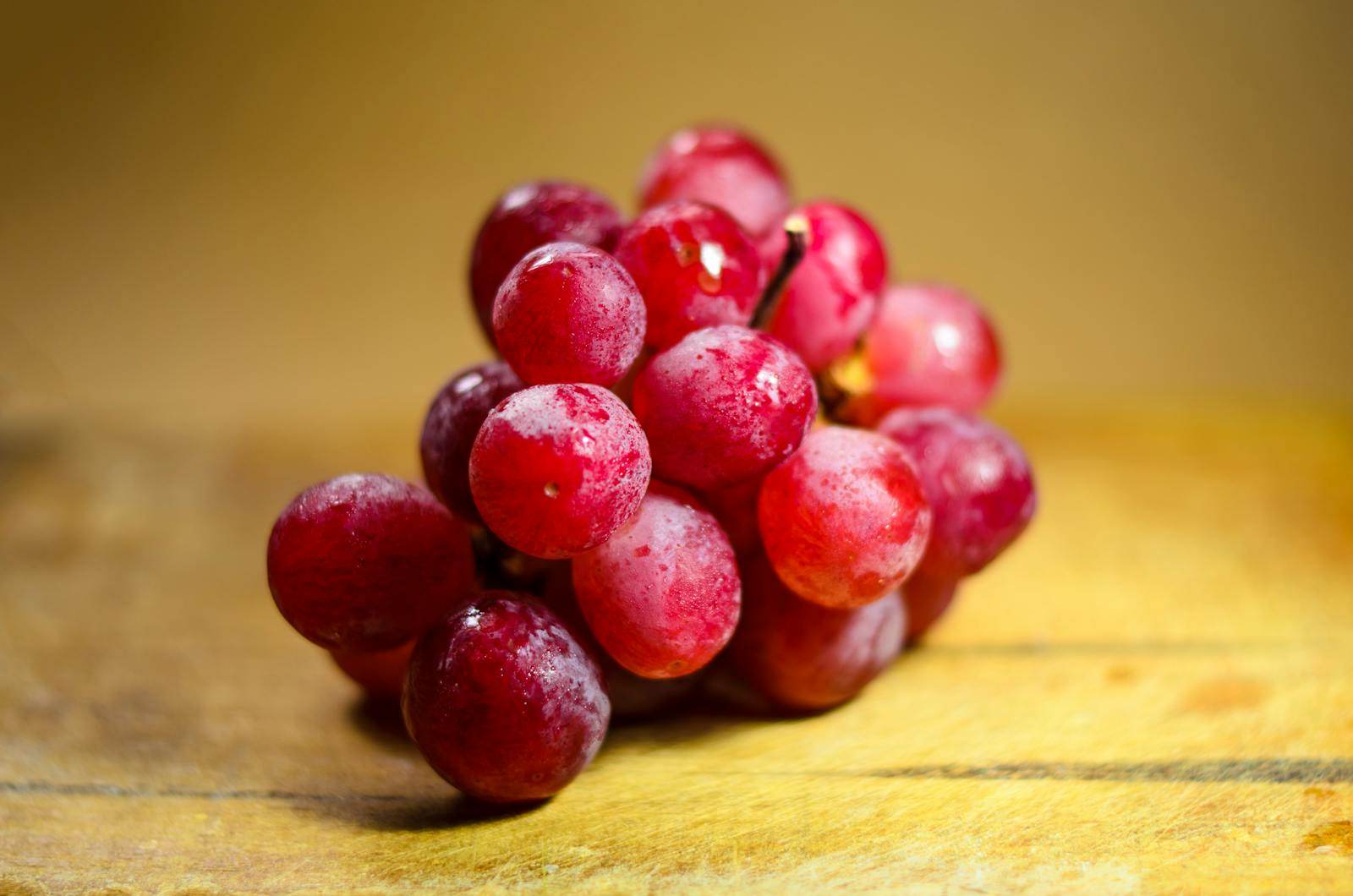 15 Best Health Benefits of Grapes for Men 1 Red Grapes