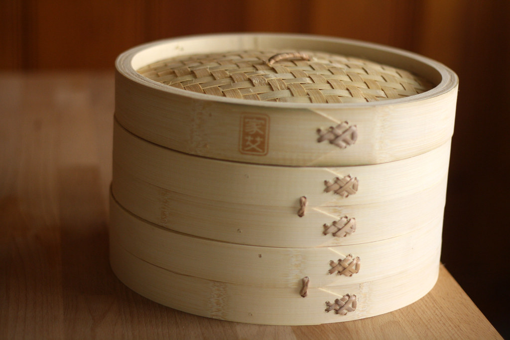 bamboo steamer